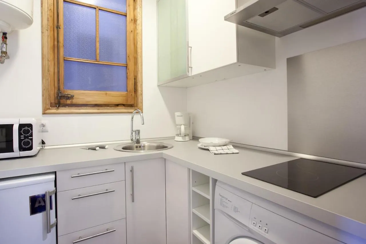 2-Bedroom Apartment For Families Barcelona Spain